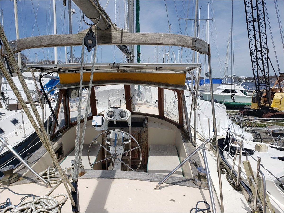 43' GULFSTAR 1976 price