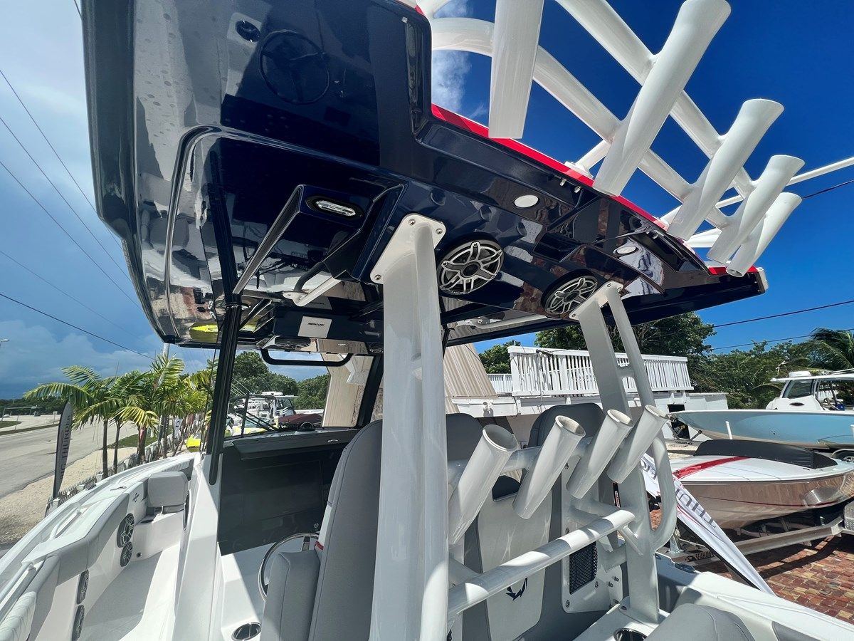 Buy a Fountain 32 NX 32 NX at Shestakov Yacht Sales