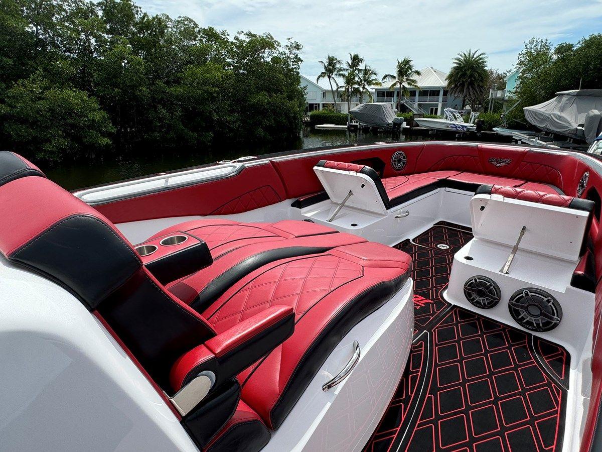 Buy a Deep Impact 399 - DEEP IMPACT at Shestakov Yacht Sales