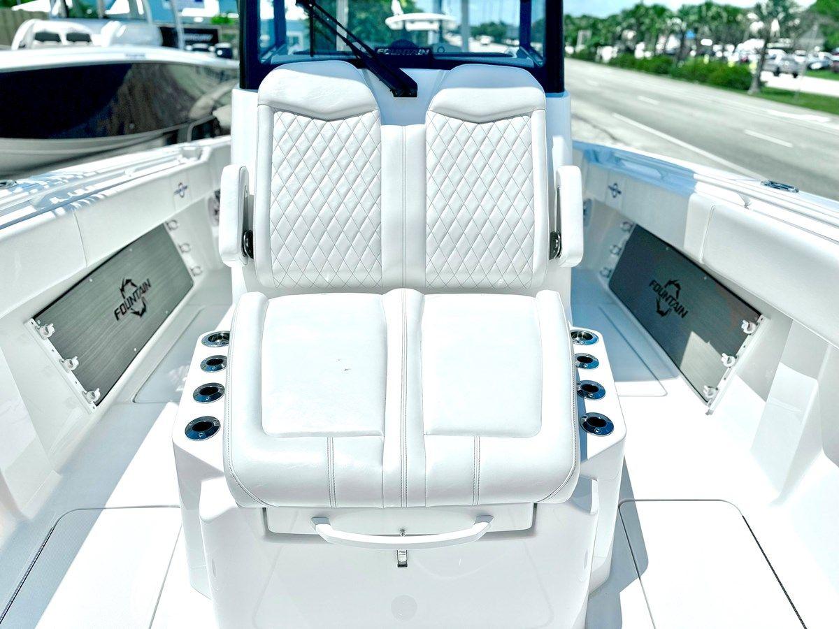 the best price on Fountain 38 CC 2023