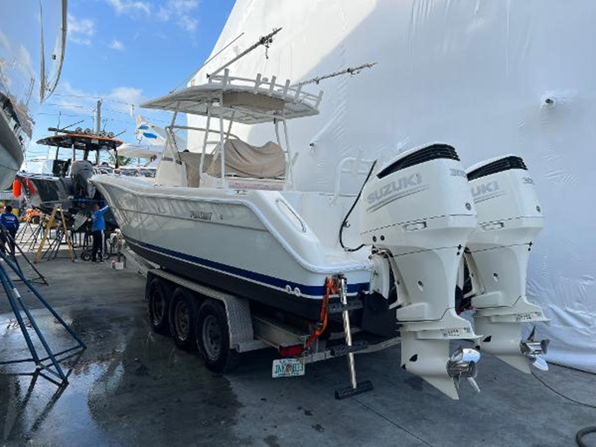 Buy a yacht Pursuit 3070 Center Console 3070 Center Console