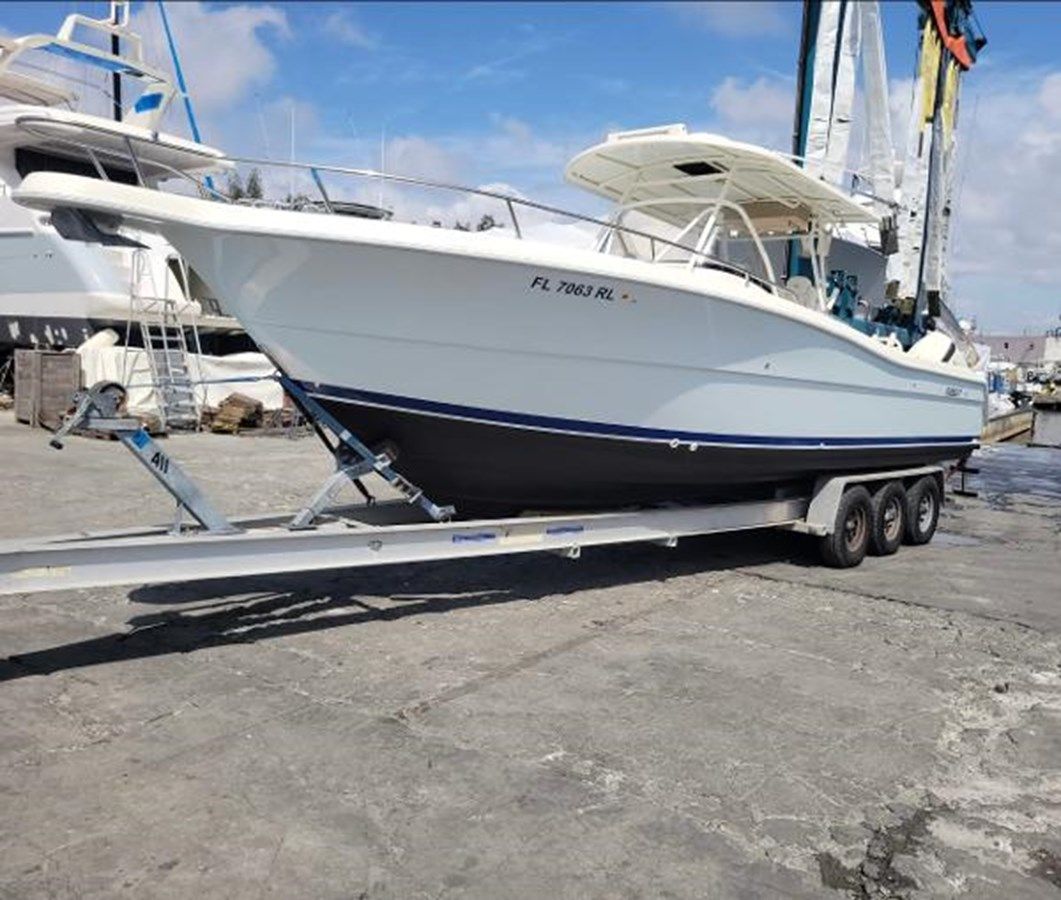 best yacht sales deals Pursuit 3070 Center Console