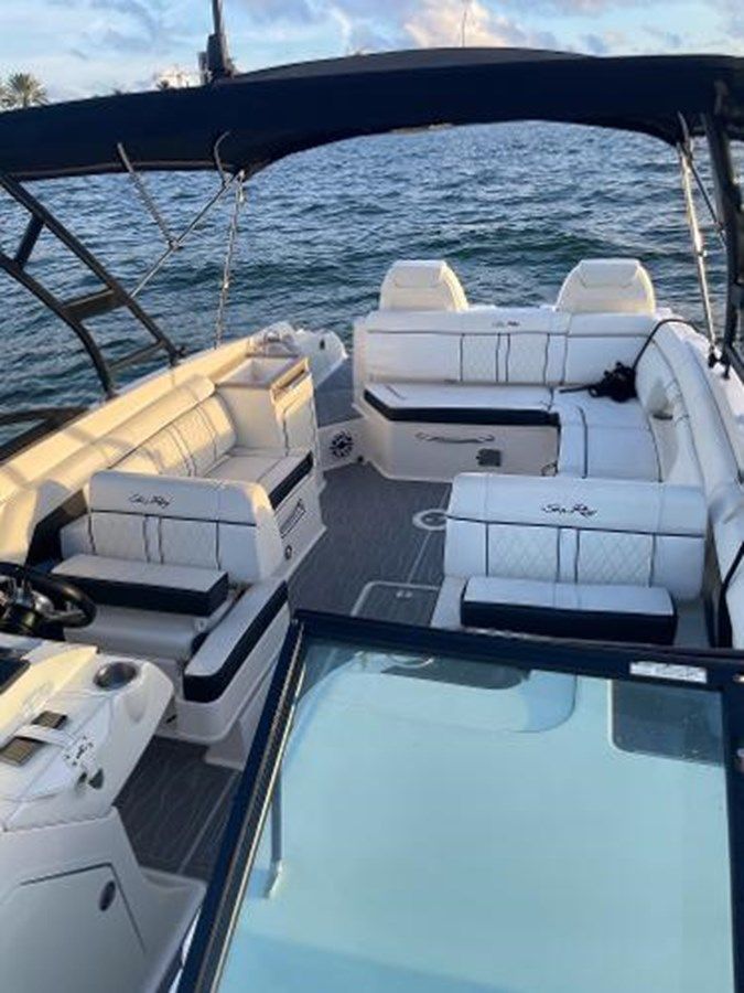 Sea Ray 290 Sundeck - SEA RAY price