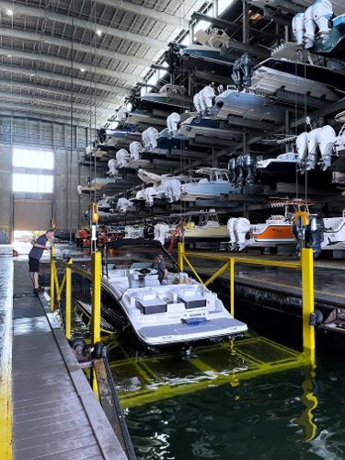 best yacht sales deals Sea Ray 290 Sundeck 29