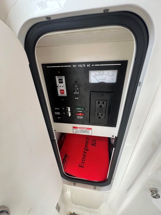 best yacht sales deals Sea Ray 280 SLX - SEA RAY