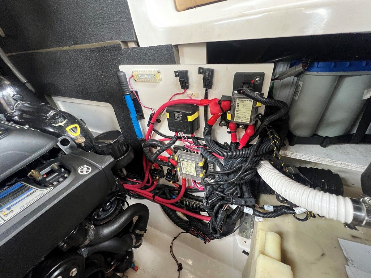 Sea Ray 280 SLX 280 SLX yacht sale