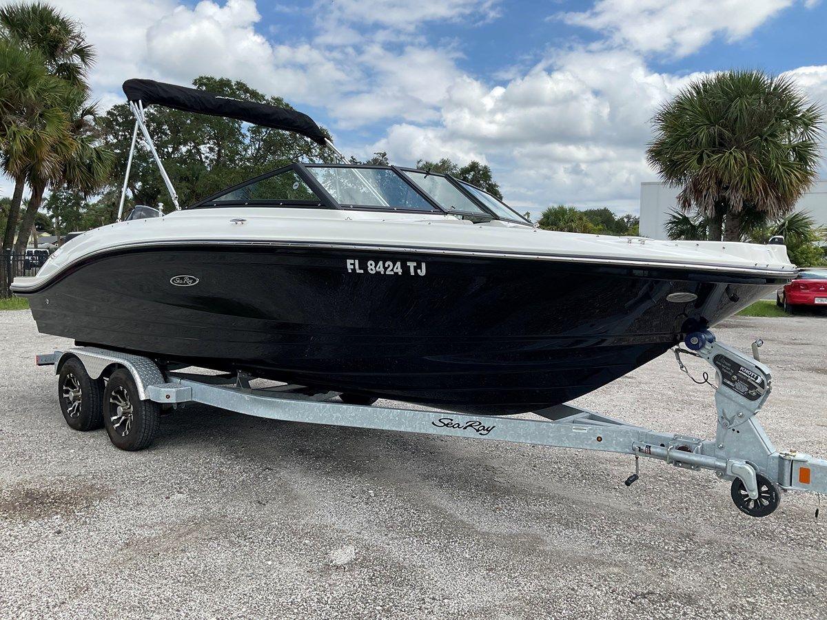 Лучшие предложения покупки яхты Sea Ray - SEA RAY