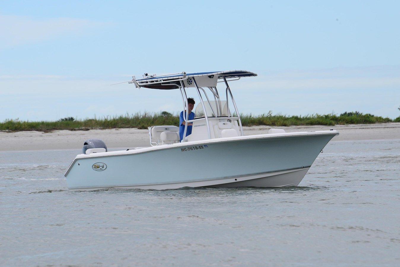 Buy a yacht 2017 Sea Hunt Triton 225 - SEA HUNT