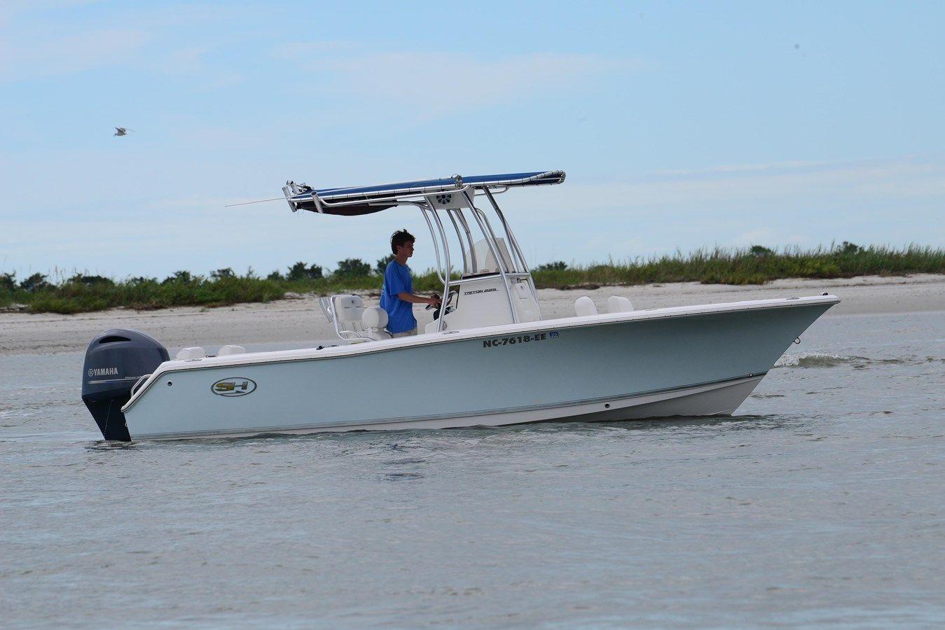 Buy a 2017 Sea Hunt Triton 225  Triton 225 at Shestakov Yacht Sales