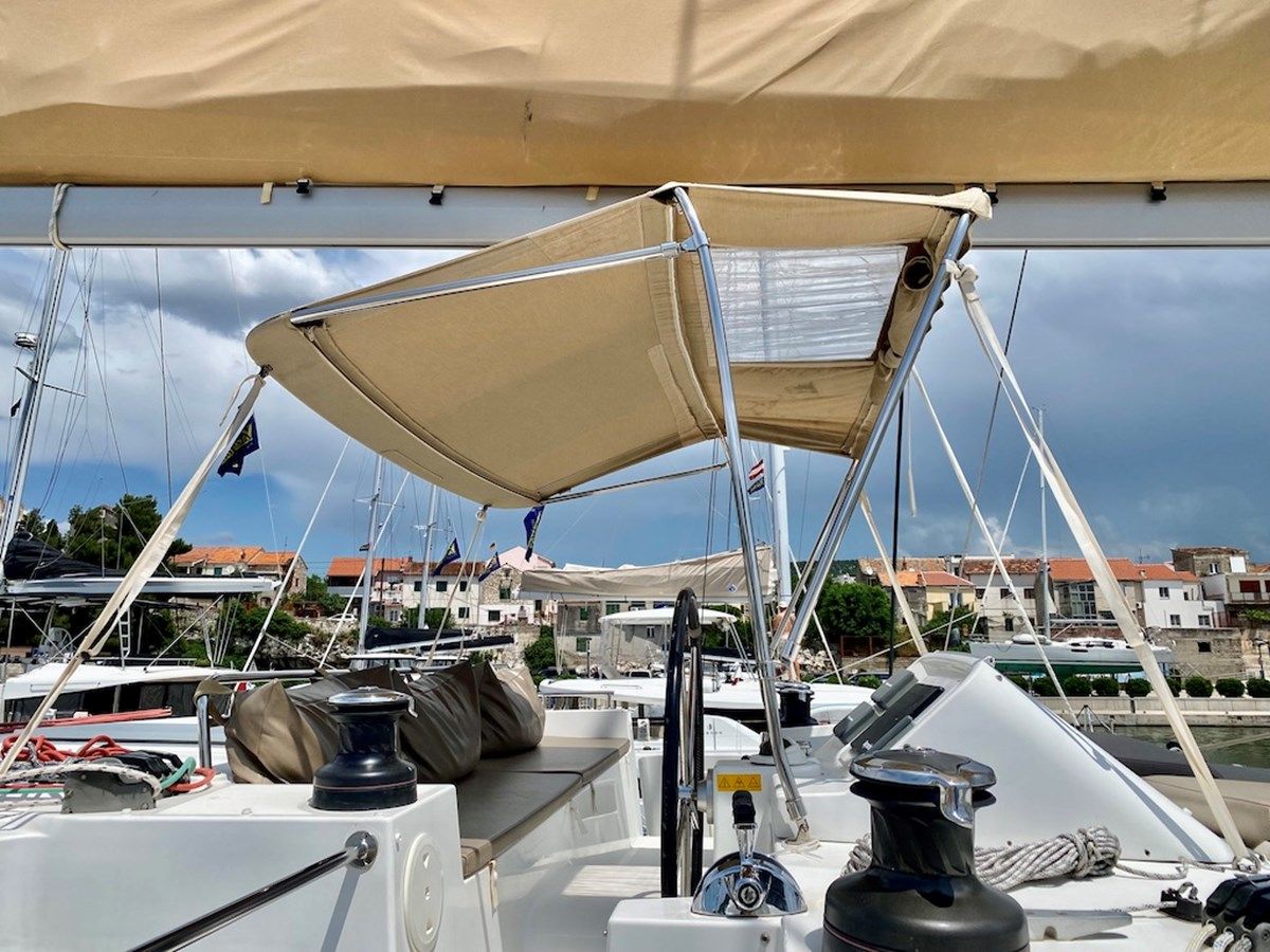 the best price on Majestic - Lagoon