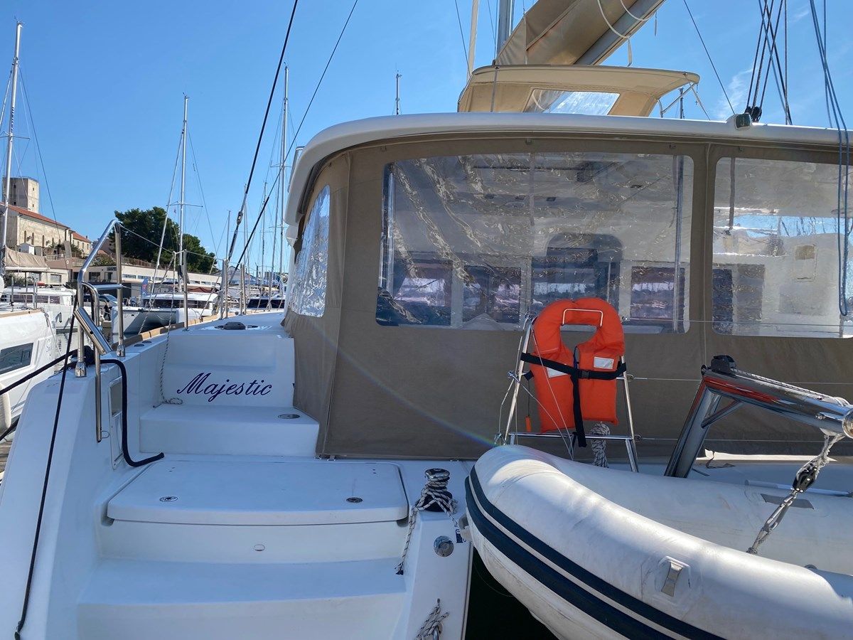 the best price on Majestic 2012