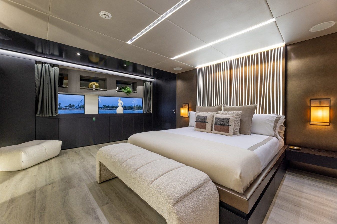 Buy a yacht MAVERICK 2013