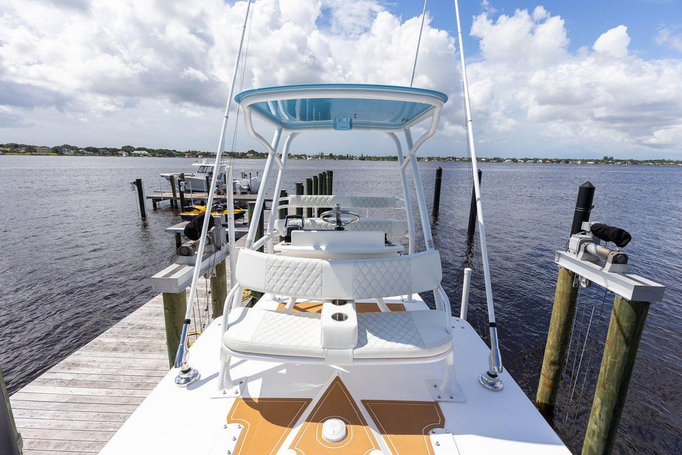 Buy a yacht 43 Invincible - INVINCIBLE