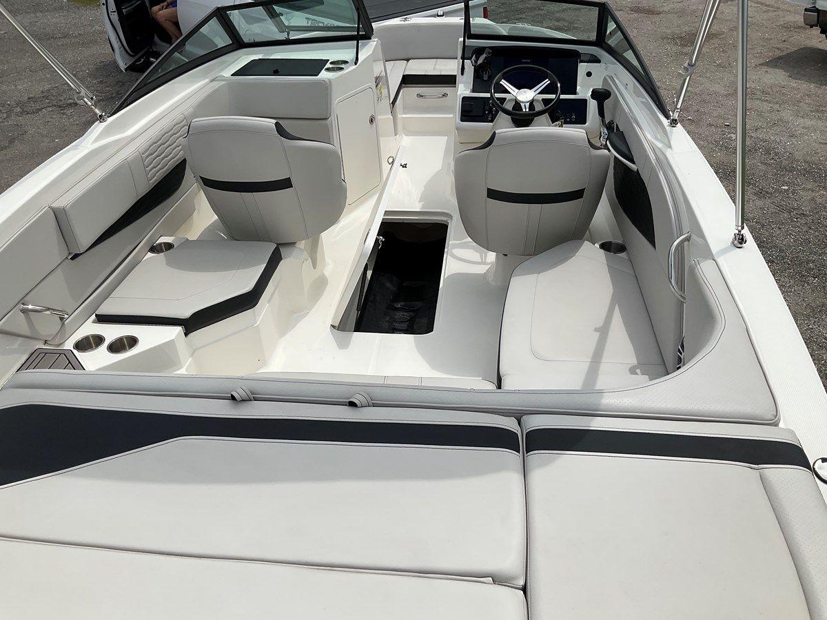 Купить Sea Ray 2023