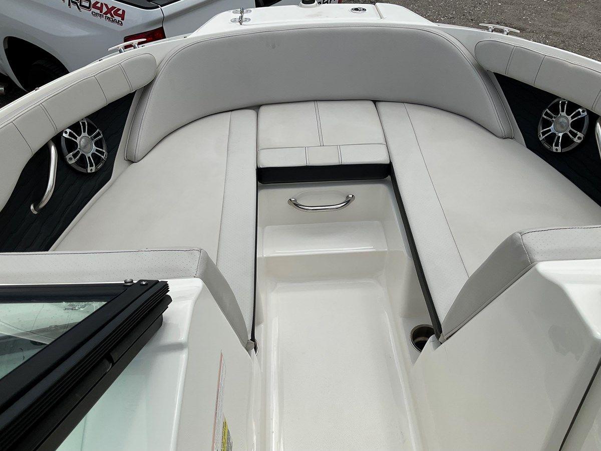 Продажа яхты Sea Ray - SEA RAY