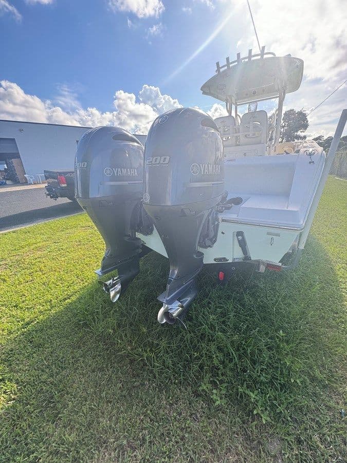 the best price on Cobia 277 2018