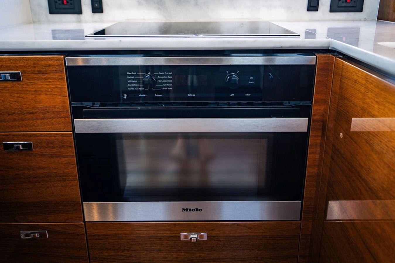 Buy a yacht End Game 2021