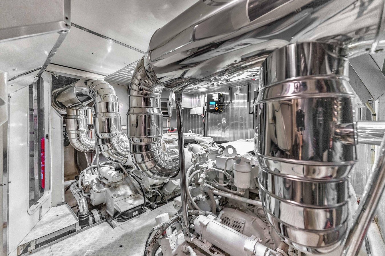 Купить GREYT ESCAPE - Astondoa