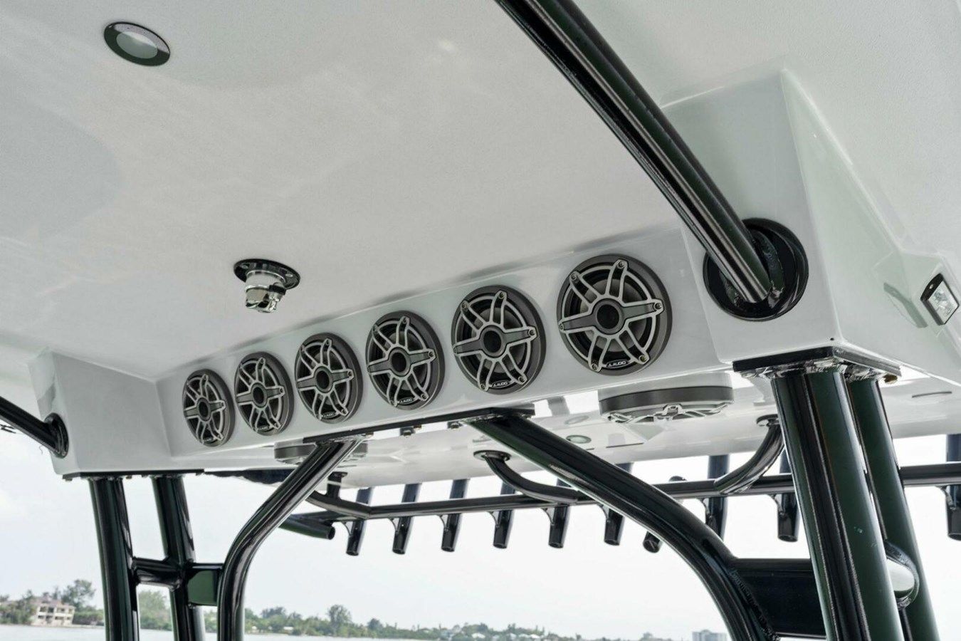 Лучшая цена на No Name