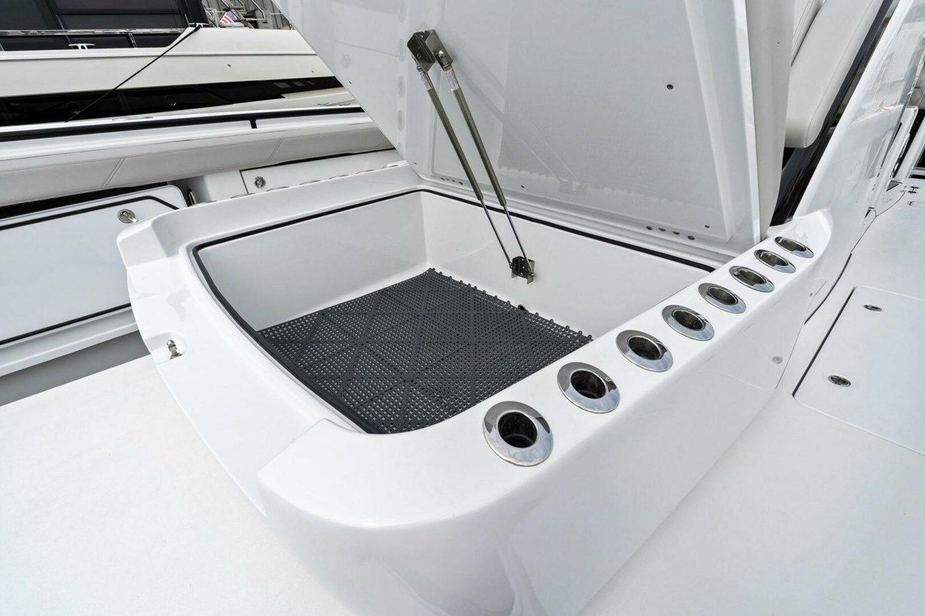 Лучшая цена на No Name - BARKER BOATWORKS