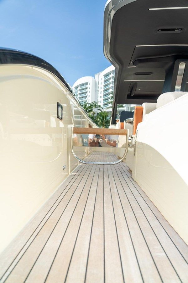 the best price on Montenegrina