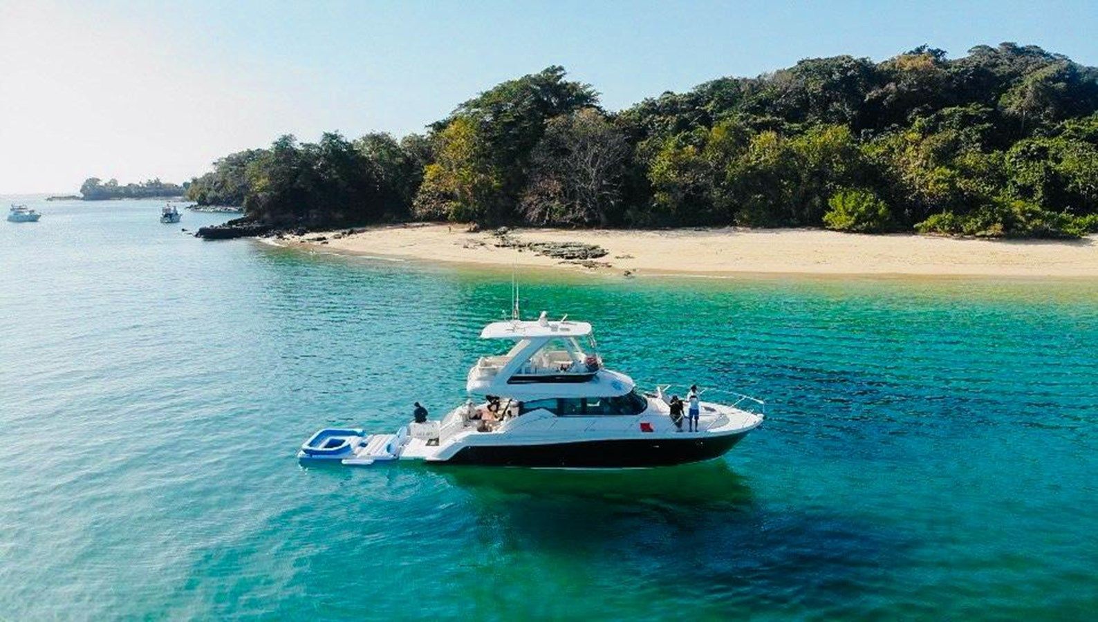 Buy a BARCELONA 44 at Shestakov Yacht Sales