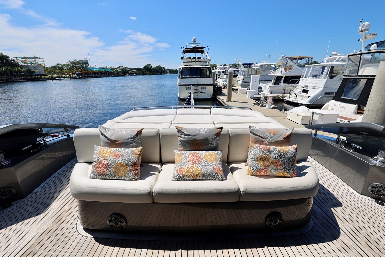 the best price on My Way 72 PERSHING