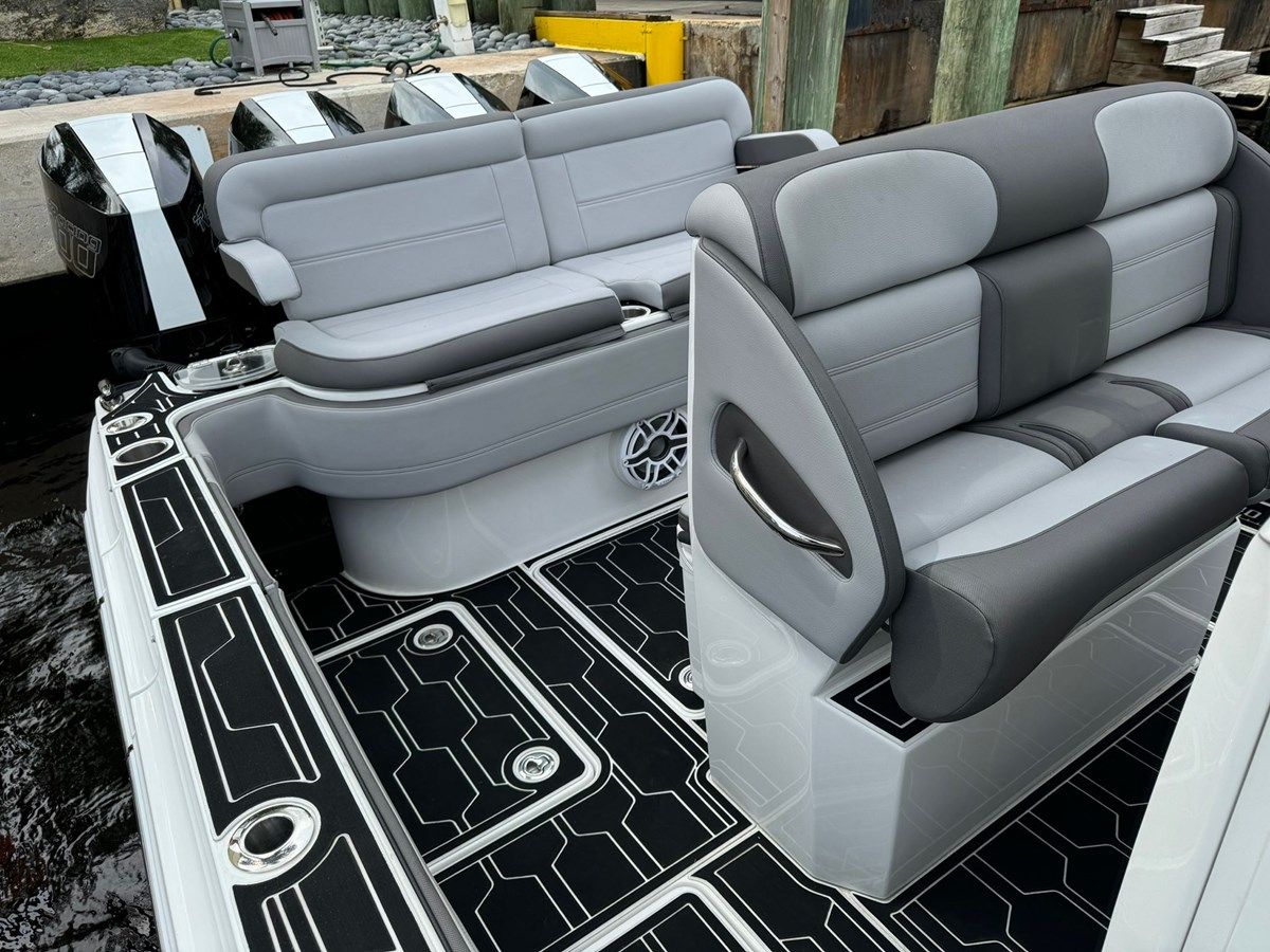 Продажа яхты - - Nor-Tech