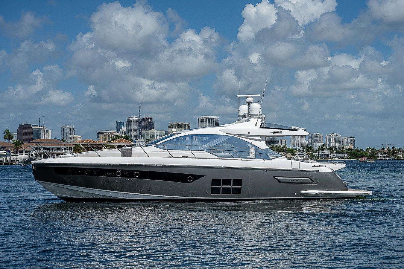 2022 Azimut S6