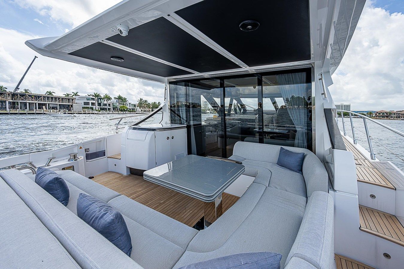 the best price on 2022 Azimut S6 S6