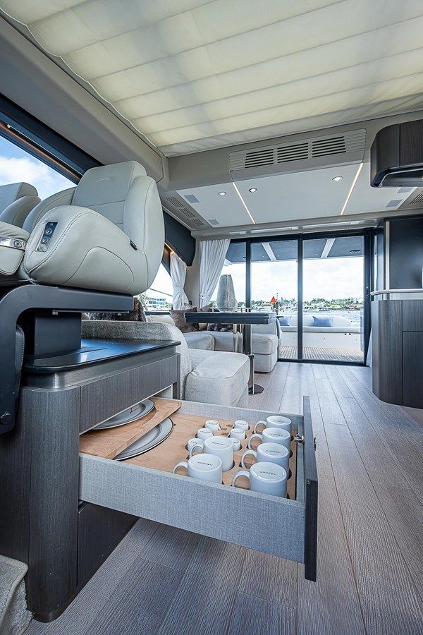 Buy a 2022 Azimut S6 - Azimut Yachts at Shestakov Yacht Sales