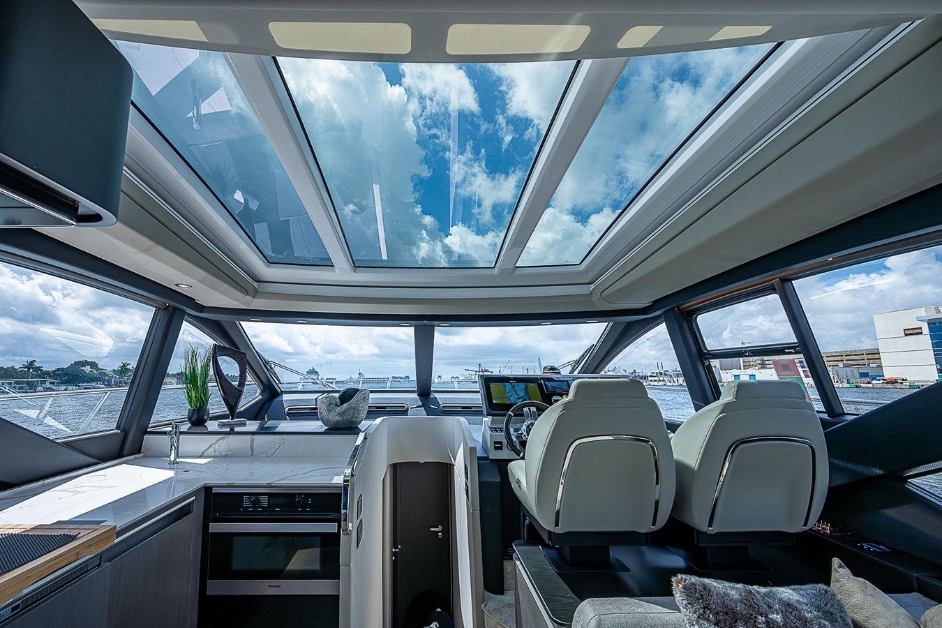 best yacht sales deals 2022 Azimut S6 S6