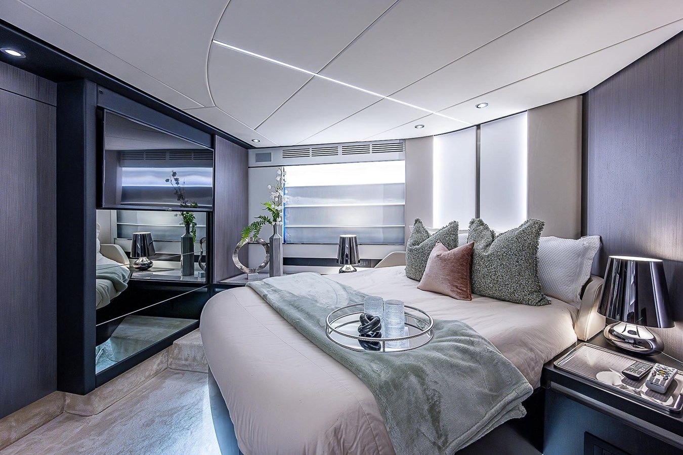 Buy a 2022 Azimut S6 at Shestakov Yacht Sales