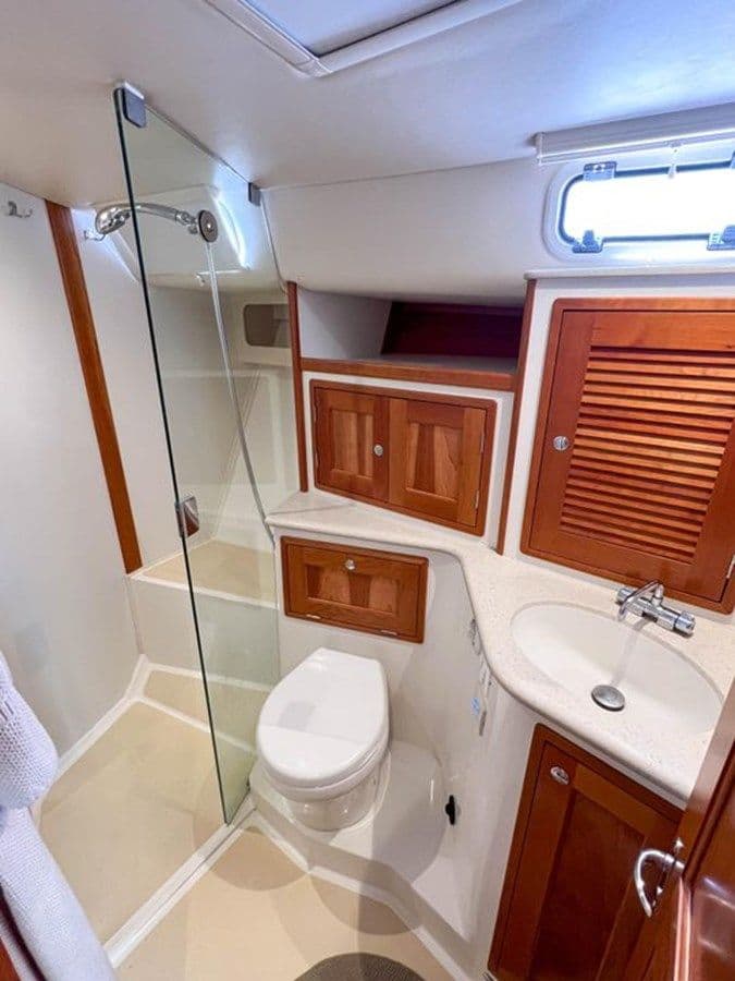 Highlander - MJM YACHTS