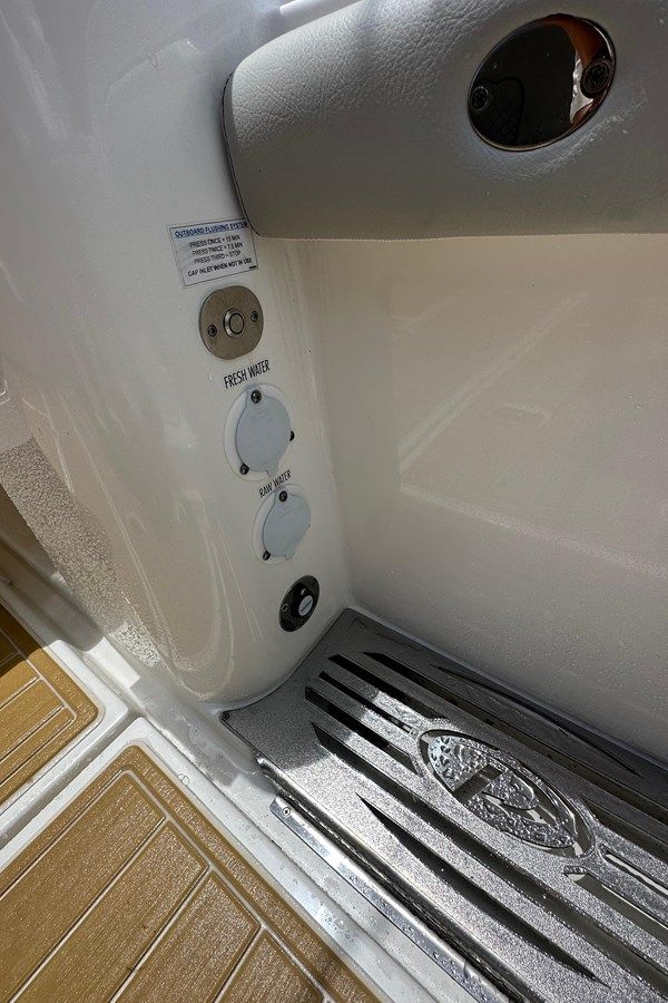 Buy a SEASOKI - PURSUIT BOATS at Shestakov Yacht Sales