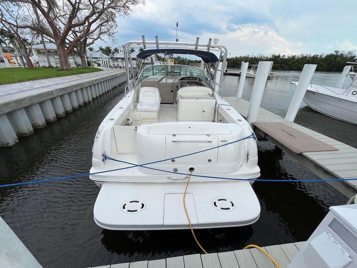 the best price on 2005 Sea Ray 290 Amberjack 2005