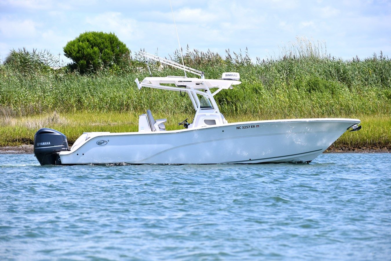 Buy a yacht 2020 Sea Fox 228 Commander