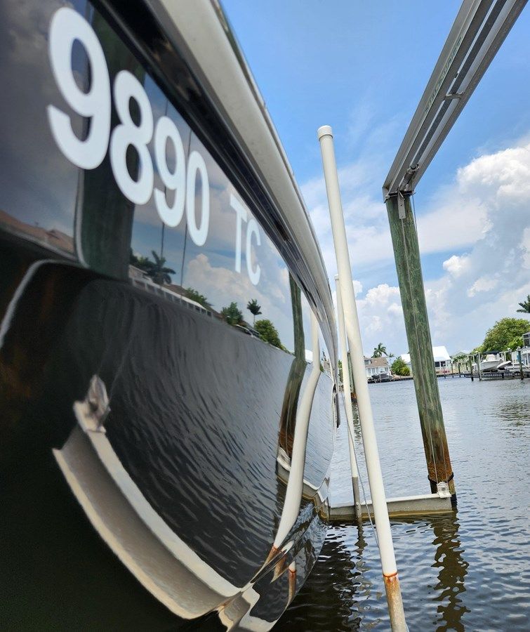 Лучшая цена на 2022 Sea Ray SDX 250 Outboard 25