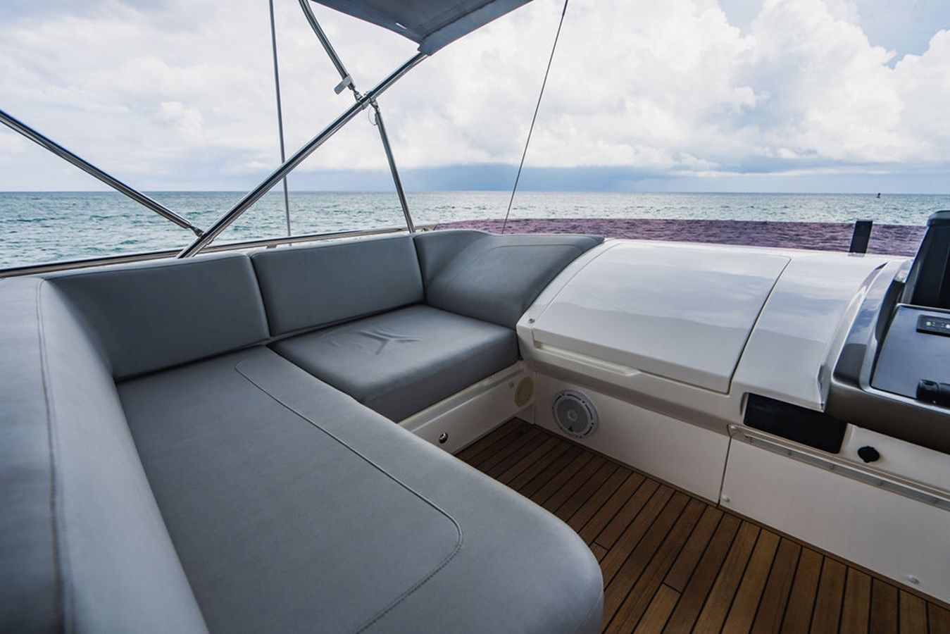 Купить яхту Imagine - PRINCESS в Shestakov Yacht Sales