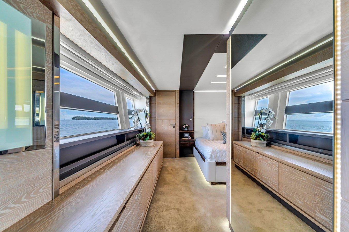 Лучшая цена на Seaduction - Astondoa