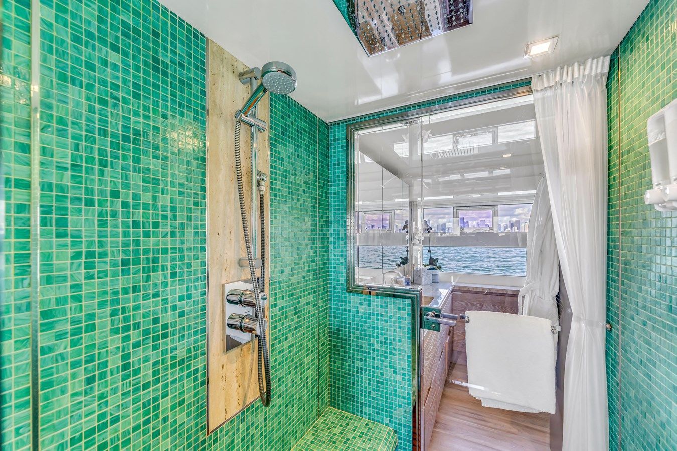 Лучшая цена на Seaduction 2016