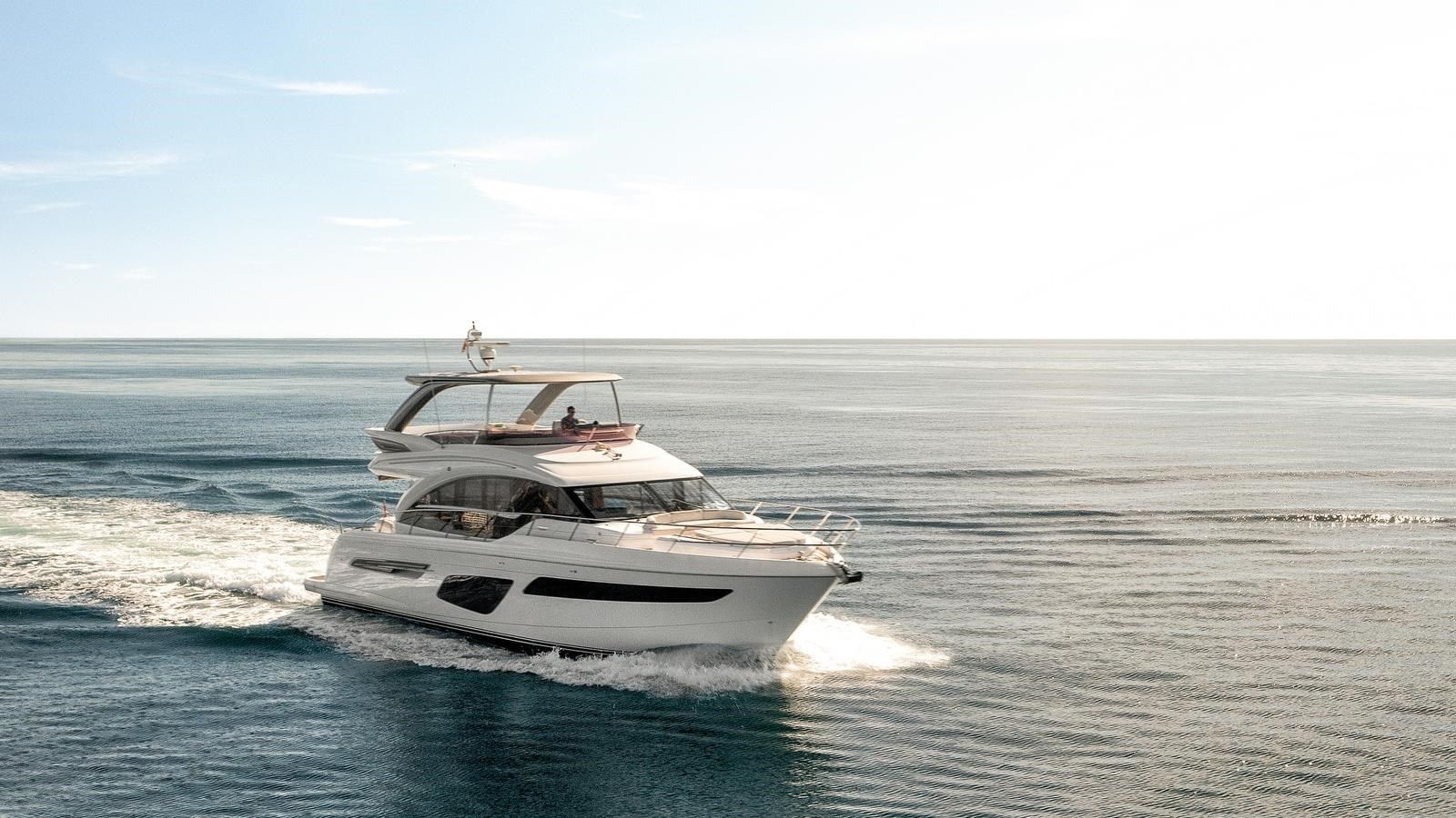 Buy a AMUSSAY F62 at Shestakov Yacht Sales