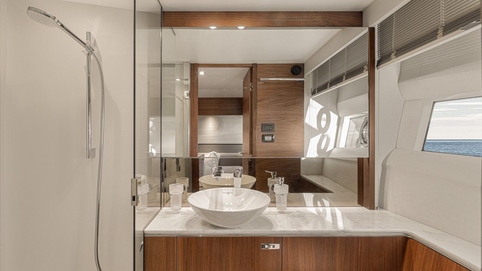 the best price on AMUSSAY 2020