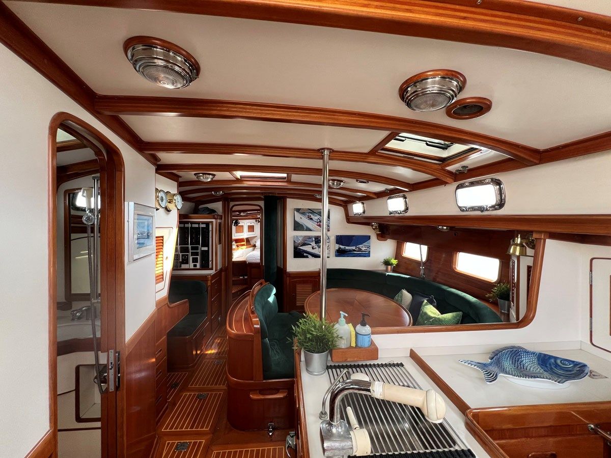 Купить TRUE NORTH 1990