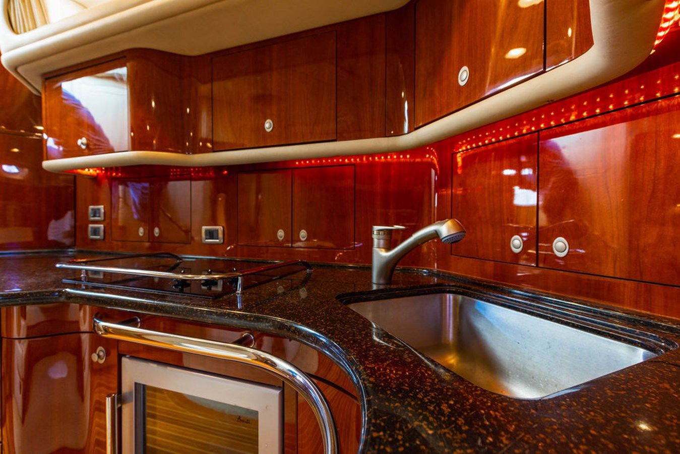 best yacht sales deals Endless Summer 60