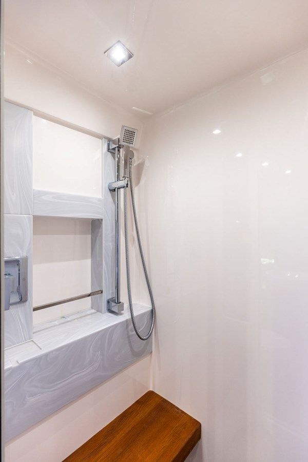 best yacht sales deals Irish Lady - Tiara