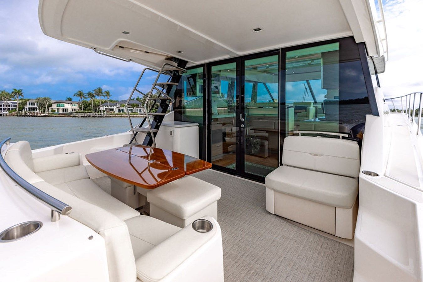 the best price on Irish Lady 53