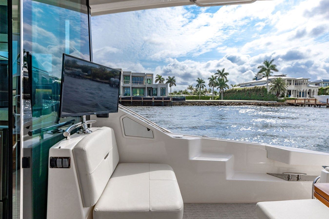 Buy a yacht Irish Lady - Tiara