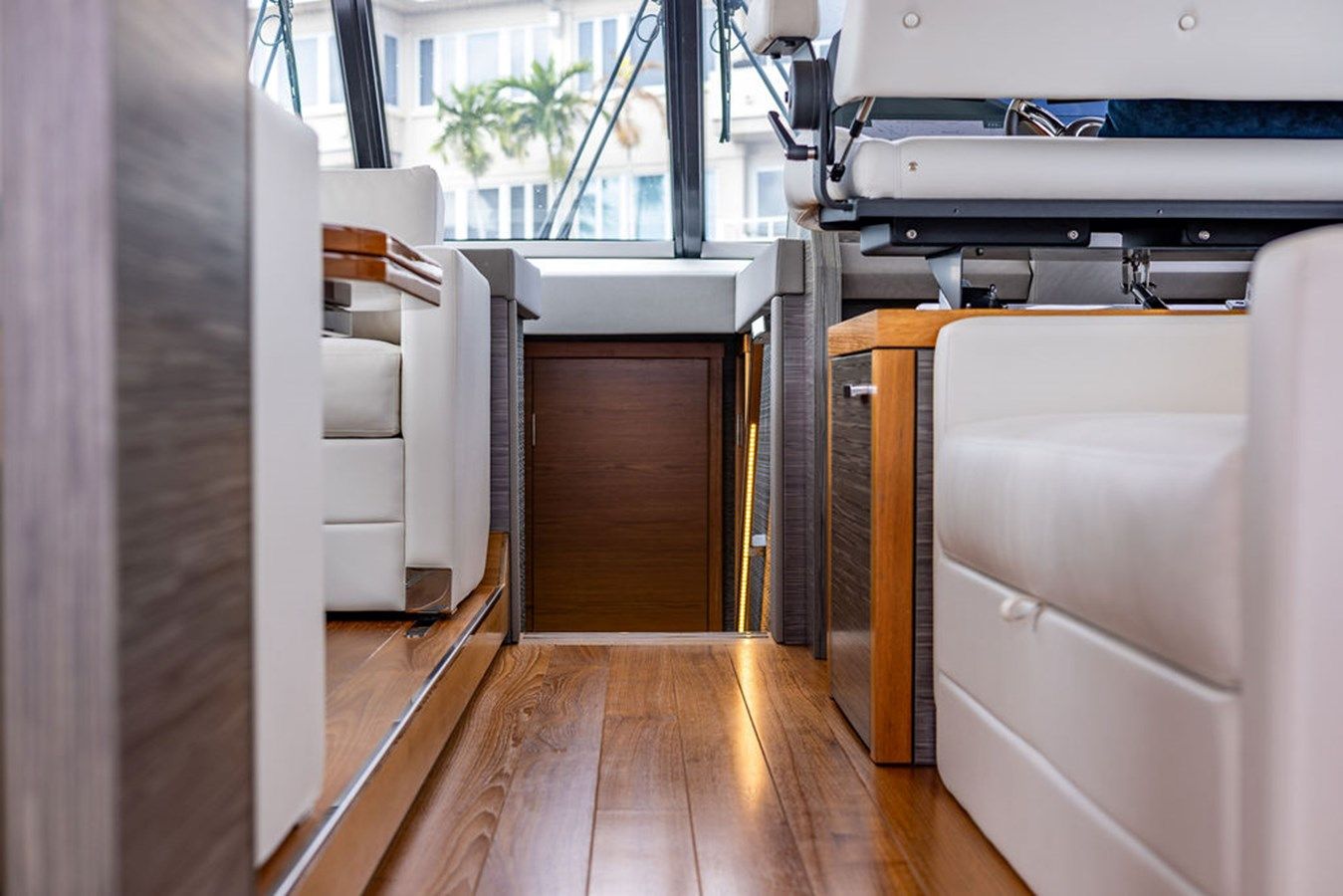 Buy a yacht Irish Lady 53