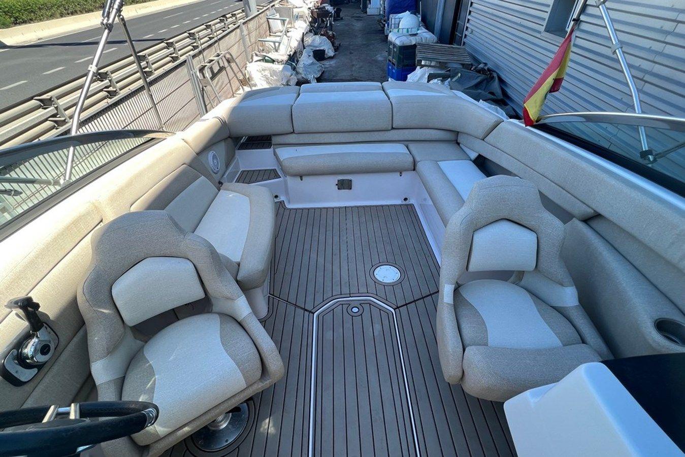 Buy a FOUR WINNS - FOUR WINNS at Shestakov Yacht Sales